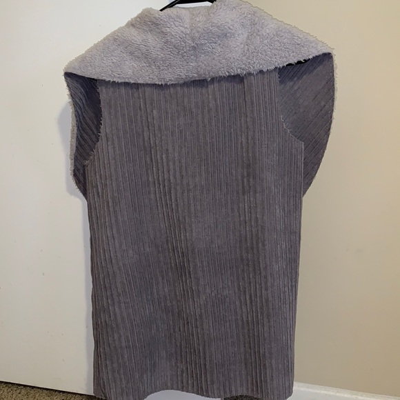 Papaya Faux Fur Suede Vest - Picture 2 of 3